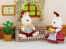 Sylvanian Families Art.2201 Tēvs Trūsis un dīvāns