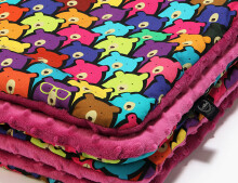 La Millou Art. 83510 Preschooler's Blanket Jelly Bears Raspberry Высококачественное детское двустороннее одеяло от Дизайнера Ла Миллоу (110x140 см)